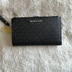 Michael Kors Double-Zip Wallet (phone) - Black Signature